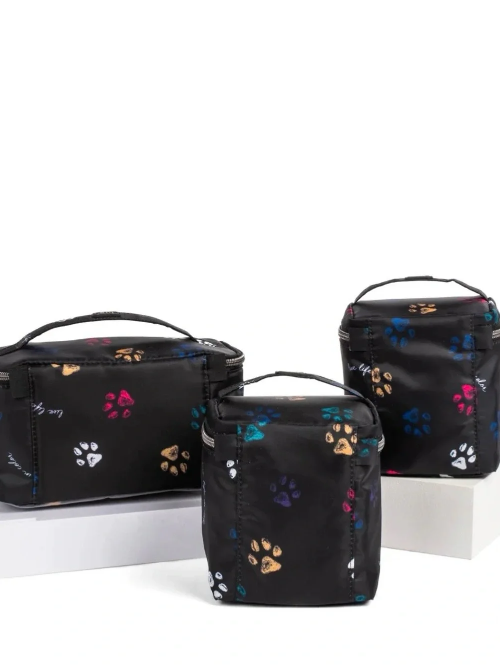 lug Paws Black